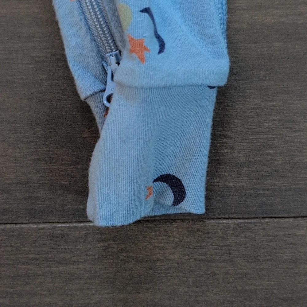 Hanna Andersson 12-18 Month HannaSoft Stretch Moon and Star Print Sleeper